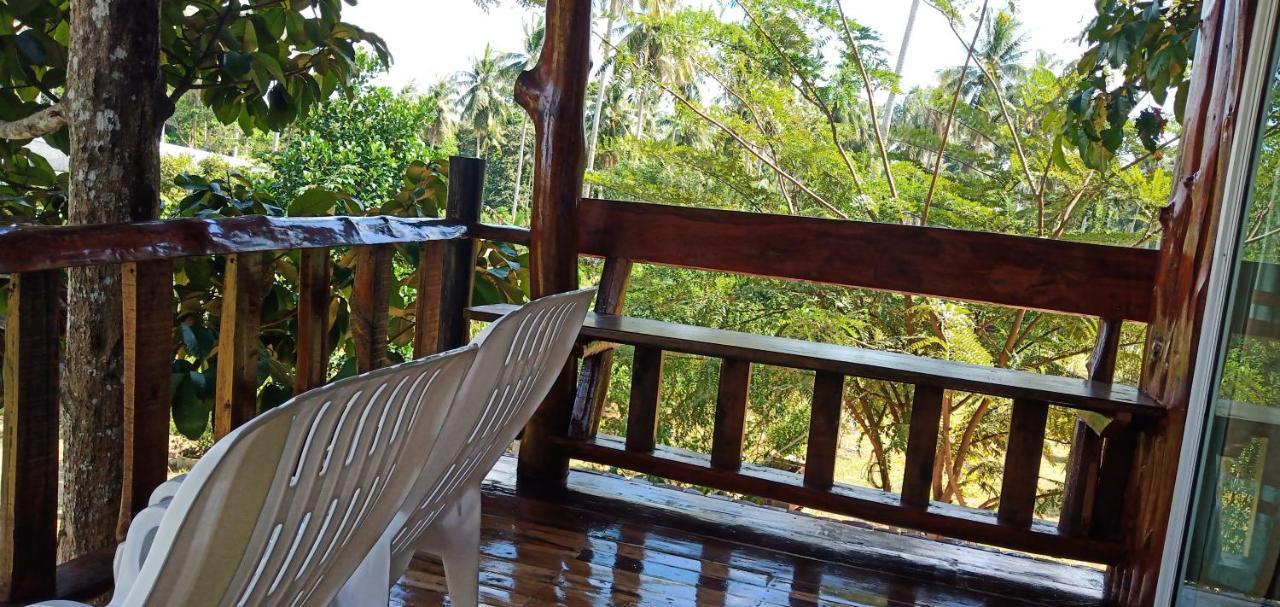 Kohjum Freedom Resort Koh Jum Exteriör bild